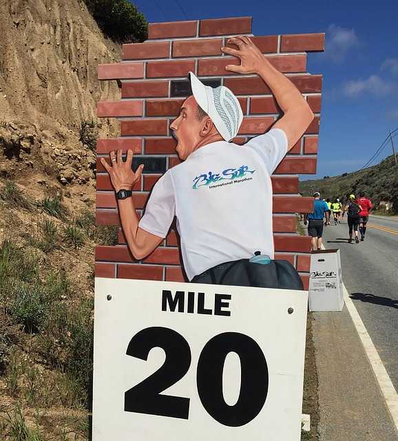 how to avoid hitting the wall in a marathon